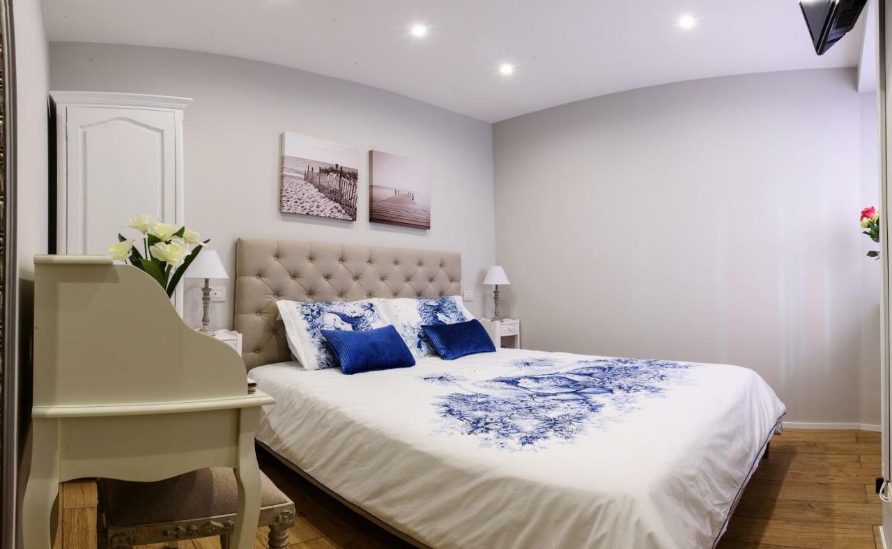 Lora Center Room, Parking Como Zewnętrze zdjęcie