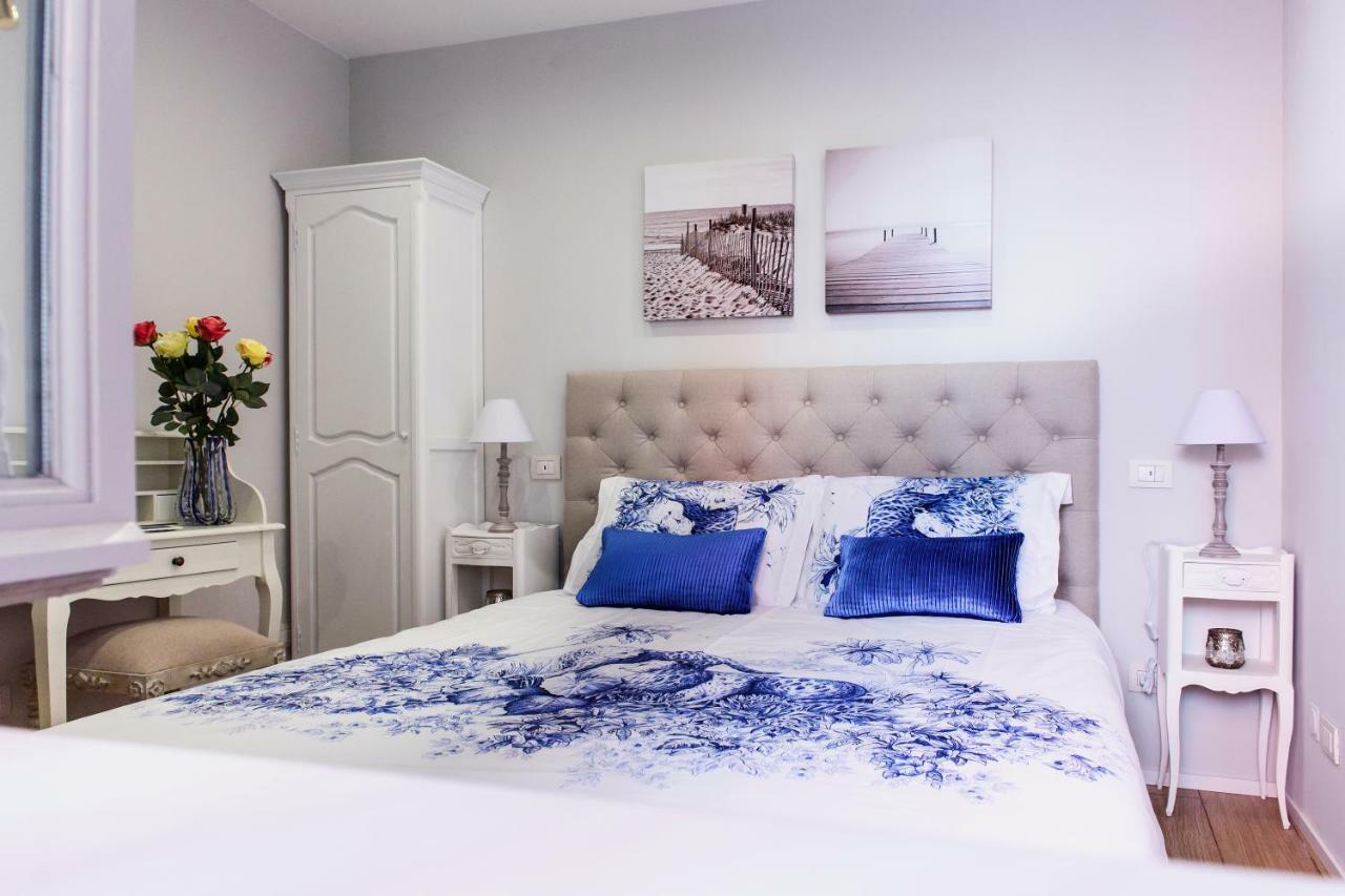 Lora Center Room, Parking Como Zewnętrze zdjęcie